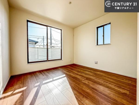 �m�� �o���R�j�[�ɖʂ��Ă���m���ł��B���邭�����肪����A���C����������ł��܂��I���N���āA�O�ɏo�Ĕw�L�т����[�ċz�����ǂ������}������邱�Ƃ��ł��܂��B