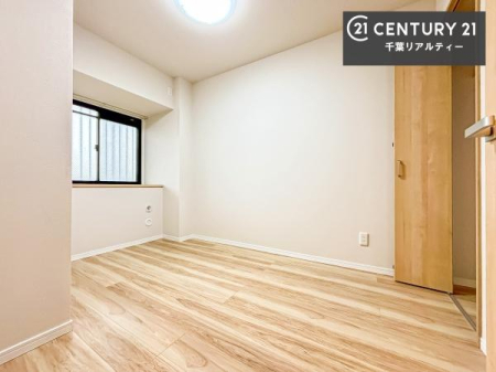 �q������ �|���o�������Ȃ��������́A���q�l�̂������Ƃ��Ă����S�ł��I
���[�X�y�[�X���[�����Ă���̂ŎU�炩�������������T�b�ƕЕt�����܂��I