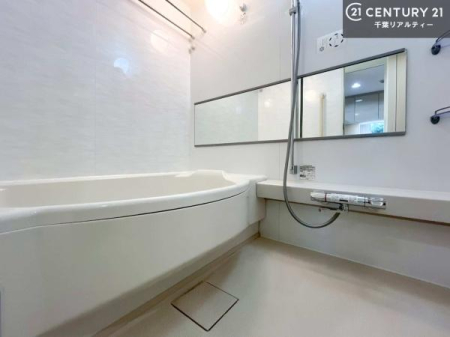 ���� �������������l�̕��͋C�̃o�X���[���́A�����o�Ă��ăo�X�^�C�����[���I
���d���撣���Ă��邲�J���ɂ��D�݂̓����̓����܂����āA�y����ł݂Ă͂������ł��傤���H