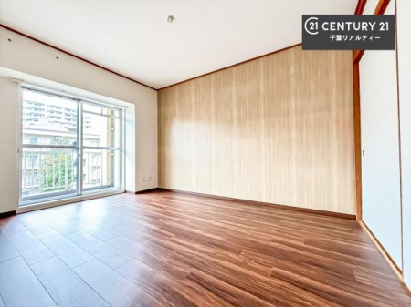 �Q�� �o���R�j�[�ɖʂ��Ă���m���ł��B���邭�����肪����A���C����������ł��܂��I���N���āA�O�ɏo�Ĕw�L�т����[�ċz�����ǂ������}������邱�Ƃ��ł��܂��B