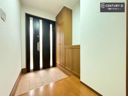 ���� ���֎��[���[�����Ă���̂ŁA���֎��肪�X�b�L���Еt�����q���ɌC�̒u����ɍ���܂���I