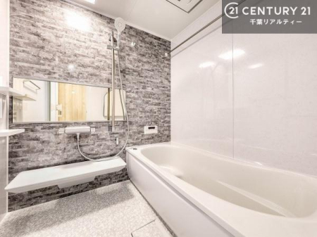 ���� �������������l�̕��͋C�̃o�X���[���́A�����o�Ă��ăo�X�^�C�����[���I
���d���撣���Ă��邲�J���ɂ��D�݂̓����̓����܂����āA�y����ł݂Ă͂������ł��傤���H