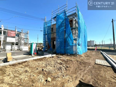 ���̑����n ���݌��z���B������͖��邭�J���I�ȃ��r���O��ŐV�ݔ��̃L�b�`���Ȃǉ��K�ȋ�Ԃ��L����܂��B�����������炱���g�V������炵�h�ւ̊��҂����܂�Z�܂��B�����������Ȃ����z���̗l�q���K���ł��B