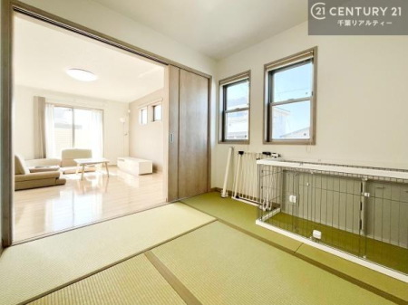 �a�� ���r���O�Ɨאڂ����a���ł��I�Ǝ��̋x�e�X�y�[�X��L�b�Y�X�y�[�X�Ƃ��Ċ��p����̂��悳�����ł��ˁI
�a���̎g�����͖�����I