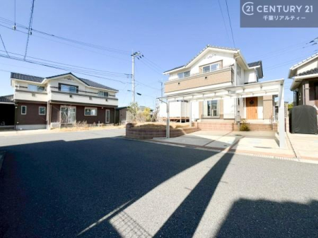 �O�ʓ��H�܂ތ��n�ʐ^ ���邭�J���I�Ȋp�n�ł�������ґ�Ȃ��Z�܂������܂��񂩁B