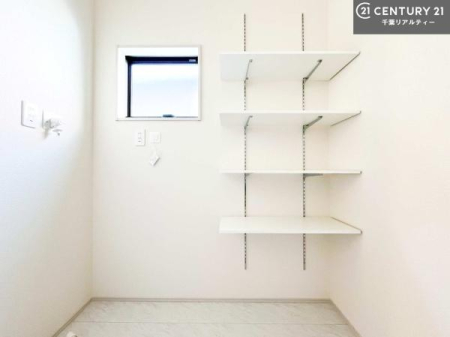 ���̑����� �����h���[���[���t���I�֗��Ȏ��[�����邽�ߐ��ʑ�܂�肪�L���g���܂��I