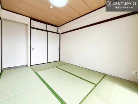 �a�� �^�^�~�̍��肪���炬��^����A�����b�N�X��ԁB�����傫���J�����̂���a���ƂȂ��Ă���܂��B���{�l�̐S������u�a�v�̋�ԁB