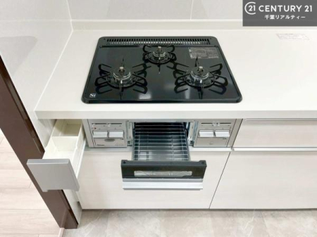 �L�b�`�� �R�����͎O������̂ł������̓����i�s���ł��܂��B
�������O�����t���ł��B�����X�y�[�X���L�X���Ă���׍�Ƃ����₷���I�g�����肪�ǂ��V�X�e���L�b�`���ł��I