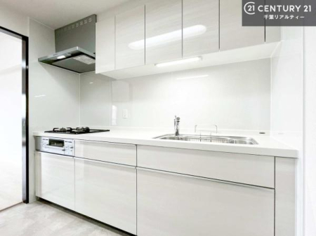 �L�b�`�� ��Ƃ����₷���V�X�e���L�b�`���ł��I���[����������t���Ă���̂ŁA�����X�y�[�X�ɕ���u���Ȃ��čςނ̂ŁA�L�X�g���āA���K�ɍ�Ƃ��ł��܂��I