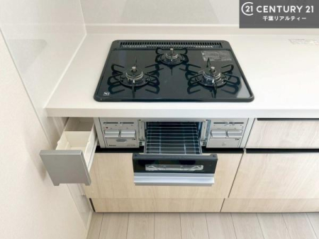 �L�b�`�� �R�����͎O������̂ł������̓����i�s���ł��܂��B
�������O�����t���ł��B�����X�y�[�X���L�X���Ă���׍�Ƃ����₷���I�g�����肪�ǂ��V�X�e���L�b�`���ł��I�y���d�l�z