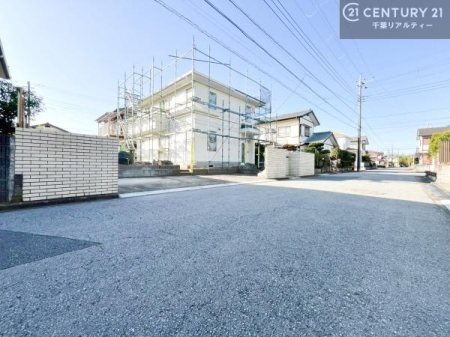 �O�ʓ��H�܂ތ��n�ʐ^ ���ӊ���A���q�l�̂���]�ɍ������������ꏏ�ɂ��ē���v���܂��B�Z��[���A�h�o�C�U�[�ɂ�邲���k������܂��B���Ђ͂��₢���킹�ɑ��Ή����܂��I���҂������܂���I