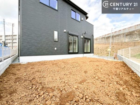 �� �z������ǍD�Ȃ���ł��I���ꂽ���ɂ͐�������n����J���I�Ȏ��Ԃ��y���߂܂��B
�K�[�f�j���O��ƒ�؉����y���߂܂��I