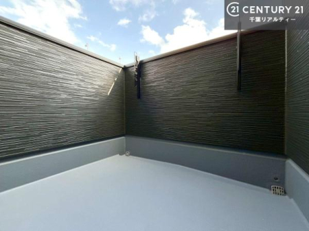 �o���R�j�[ ���[�t�o���R�j�[�I�������t���Ă���̂ŁA�}�ɉJ���~���Ă��G��ɂ������S�I�������������J�b�g���Ă����̂ŁA���V�C�̗ǂ����́A���O�֏o�Đ[�ċz����̂��悳�����ł��I