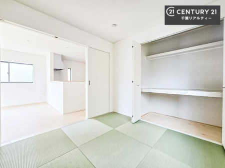 �a�� �^�^�~�̍��肪���炬��^����A�����b�N�X��ԁB�����傫���J�����̂���a���ƂȂ��Ă���܂��B���{�l�̐S������u�a�v�̋�ԁB