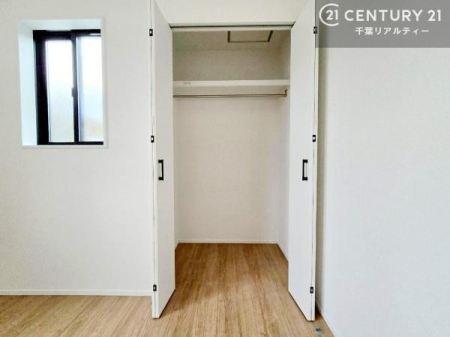 ���r���O�ȊO�̋��� ���[���������肠��̂ŉƋ�̔z�u�����₷���A���C�t�X�^�C���ɍ��킹����������肪�\�ł��B