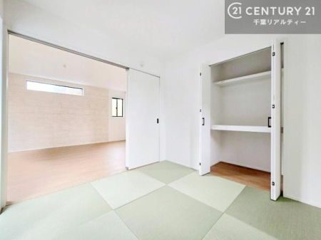 �a�� ���r���O�Ɨאڂ����a���ł��I�Ǝ��̋x�e�X�y�[�X��L�b�Y�X�y�[�X�Ƃ��Ċ��p����̂��悳�����ł��ˁI
�a���̎g�����͖�����I