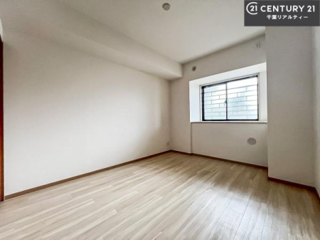 �q������ �V���v���Ƀf�U�C������Ă��邽�߁A�Ƌ��I�т܂���I
���C�ɓ���̉Ƌ��u���Ă��낰���Ԃ���邱�Ƃ��ł��܂��B
