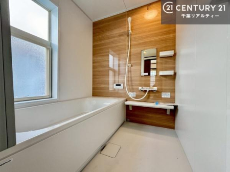 ���� �������������l�̕��͋C�̃o�X���[���́A�����o�Ă��ăo�X�^�C�����[���I
���d���撣���Ă��邲�J���ɂ��D�݂̓����̓����܂����āA�y����ł݂Ă͂������ł��傤���H