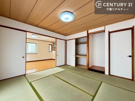 �a�� �^�^�~�̍��肪���炬��^����A�����b�N�X��ԁB�����傫���J�����̂���a���ƂȂ��Ă���܂��B���{�l�̐S������u�a�v�̋�ԁB