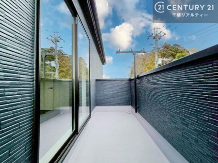 �o���R�j�[ �z������̗ǂ��o���R�j�[�ŁA�����󕨂��悭���������ł��ˁI
���V�C�̗ǂ����ɂ̓o���R�j�[�֏o�ă��t���b�V������̂��C�����悳�����ł��B