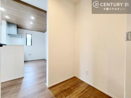 ���[ �p���g���[�t���I���Ă�������A�H�ނ̃X�g�b�N�͂������A�����Ɠd���X�b�L�����ڂ��邱�Ƃ��ł��܂��I