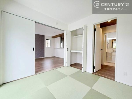 �a�� ���r���O�Ɨאڂ����a���ł��I�Ǝ��̋x�e�X�y�[�X��L�b�Y�X�y�[�X�Ƃ��Ċ��p����̂��悳�����ł��ˁI
�a���̎g�����͖�����I