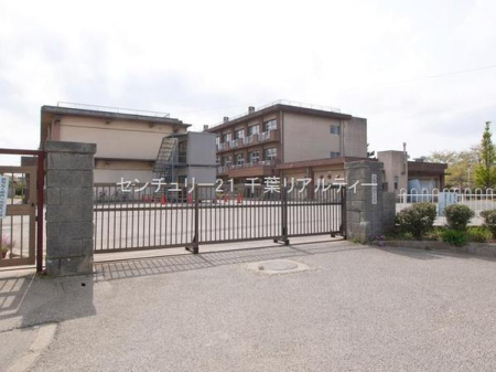 ���ӊ� �y���w�Z�z��t�s�����䏬�w�Z�F1100m