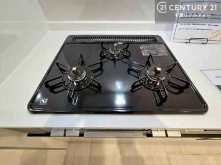 �L�b�`�� �R�����͎O������̂ł������̓����i�s���ł��܂��B
�������O�����t���ł��B�����X�y�[�X���L�X���Ă���׍�Ƃ����₷���I�g�����肪�ǂ��V�X�e���L�b�`���ł��I