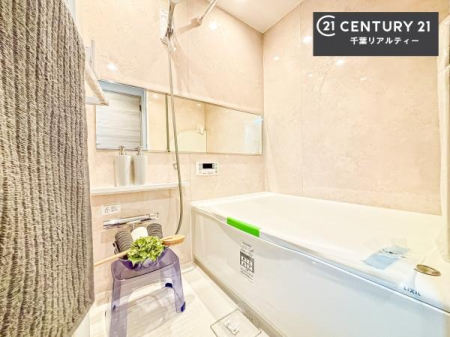 ���� �������������l�̕��͋C�̃o�X���[���́A�����o�Ă��ăo�X�^�C�����[���I
���d���撣���Ă��邲�J���ɂ��D�݂̓����̓����܂����āA�y����ł݂Ă͂������ł��傤���H