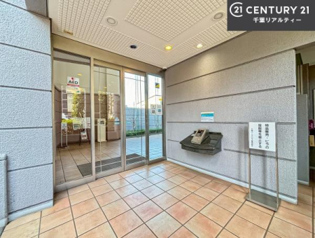 �G���g�����X �z������̗ǂ��G���g�����X�́A���Ƒ��₨�q�l���������}���Ă���܂��B
�����̕�炵�ɐS�n�悳�������炵�Ă�����Ԃł��B