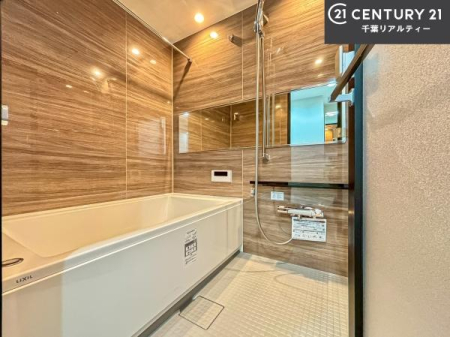 ���� �������������l�̕��͋C�̃o�X���[���́A�����o�Ă��ăo�X�^�C�����[���I
���d���撣���Ă��邲�J���ɂ��D�݂̓����̓����܂����āA�y����ł݂Ă͂������ł��傤���H