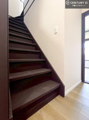 ���̑����� �K�i�͖��邭�A���q�l�₲�N�z�̕������S���Ă����p�����܂��B