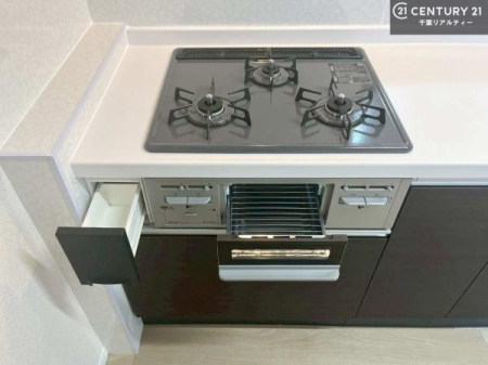 �L�b�`�� �R�����͎O������̂ł������̓����i�s���ł��܂��B
�������O�����t���ł��B�����X�y�[�X���L�X���Ă���׍�Ƃ����₷���I�g�����肪�ǂ��V�X�e���L�b�`���ł��I