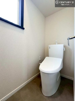 �g�C�� �������֍��ɂ��A�~��͕֍����g�����ł���̂ŗ₽���֍��ɍ��炸�ɍςފ������d�l�ł��I�V���v���ȃJ���[����Ƃ��Ă���̂ŁA������ꂪ���₷���ł��B