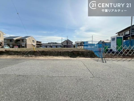 �O�ʓ��H�܂ތ��n�ʐ^ �S�䂭�܂Ō��n����������������悤�A�����ē��̂��p�ӂ������Ă���܂��B���C�y�ɂ��₢���킹�̏�A���z�̕�炵�ւ̈�������i�߂��������I