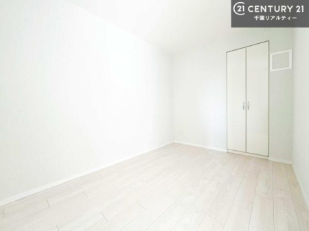 �q������ ���[�X�y�[�X����������m�ۂ���Ă��邽�߁A���������w�p�i���T�b�ƕЕt���A���ł��X�b�L���B
�Y��ȋ�Ԃ��ۂĂ܂��I