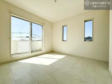 �Q�� 2�ʍ̌����m�ۂ������邢�����́A���ʂ����ǂ��A���邭��ϋ��S�n�̗ǂ���ԂƂȂ��Ă���܂��B�����b�N�X���ĉ߂�����S�n�̗ǂ��������ł��I���̖ڊo�߂��X�b�L�����܂��ˁI