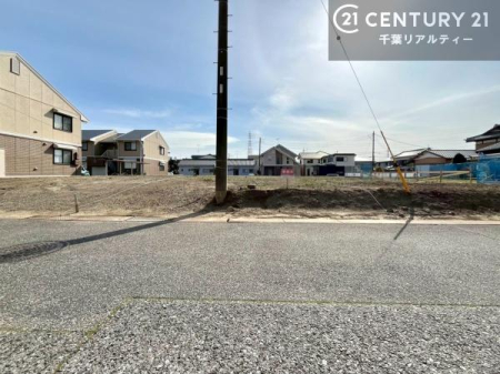 �O�ʓ��H�܂ތ��n�ʐ^ �S�䂭�܂Ō��n����������������悤�A�����ē��̂��p�ӂ������Ă���܂��B���C�y�ɂ��₢���킹�̏�A���z�̕�炵�ւ̈�������i�߂��������I