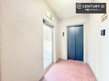 ���̑����p�� �G���x�[�^�[�����ŁA���X�̈ړ������K�B
�����̓��₨�ו��̑������ł��A�X���[�Y�ɂ��A��������܂��I