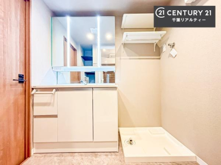 ���ʑ�E���ʏ� �g�Ȃ�𐮂�����ʏ��́A���������厖�ł��I������̐������̂��镵�͋C�����o�I�C�����悭���g�����������܂��B�L�X�����X�y�[�X���������ł��ˁI
