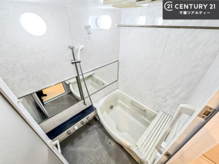 ���� �������������l�̕��͋C�̃o�X���[���́A�����o�Ă��ăo�X�^�C�����[���I
���d���撣���Ă��邲�J���ɂ��D�݂̓����̓����܂����āA�y����ł݂Ă͂������ł��傤���H