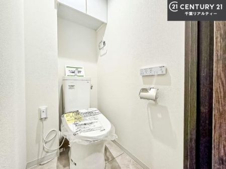 �g�C�� �������֍��ɂ��A�~��͕֍����g�����ł���̂ŗ₽���֍��ɍ��炸�ɍςފ������d�l�ł��I
