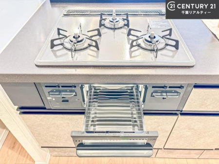 �L�b�`�� �R�����͎O������̂ł������̓����i�s���ł��܂��B
�������O�����t���ł��B�����X�y�[�X���L�X���Ă���׍�Ƃ����₷���I�g�����肪�ǂ��V�X�e���L�b�`���ł��I