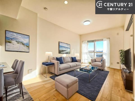 ���r���O �Ƌ��CG�p�[�X�ł��B�J�����̂���L�XLDK�I�\�t�@�[��_�C�j���O�e�[�u����u���Ă������ɂȂ�Ȃ��̂ŉ��K�ɉ߂����܂��I�R�~���j�P�[�V���������₷�����r���O�ł��I