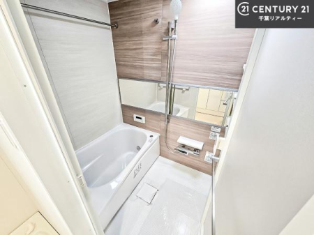 ���� 1���̔�����������Ɩ����Ă���闁���ł��B
�������̑f�G�ȃ����N�[�[�V�����ꏊ�ł��ˁB