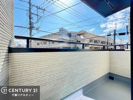 �o���R�j�[ �o���R�j�[��񂩏��ɐ݂�����Ƃ�̂���݌v�B�p�r�ɍ��킹�Ďg���������ł��A�����̕�炵�����K�ɃT�|�[�g���܂��B