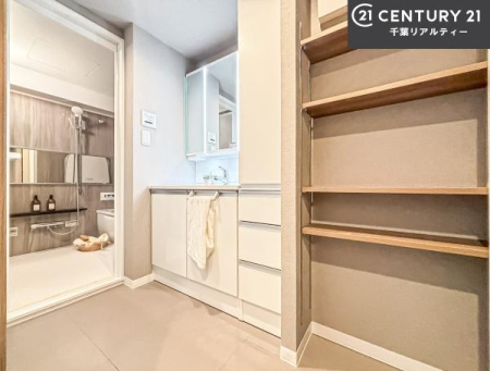 ���ʑ�E���ʏ� ���[�����Ղ�̐��ʎ��I���p�i�̃X�g�b�N��o�X�^�I�����X�b�L���Ǝ��[�ł��Ď��o���₷���I����肪�X�b�L���Еt���ċC�����̗ǂ���ԁI