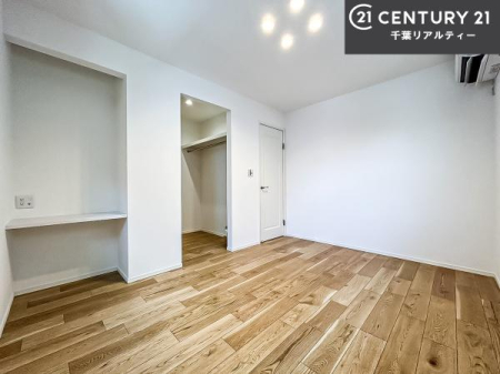 ���r���O�ȊO�̋��� �V���v���Ƀf�U�C������Ă��邽�߁A�Ƌ��I�т܂���I
���C�ɓ���̉Ƌ��u���Ă��낰���Ԃ���邱�Ƃ��ł��܂��B