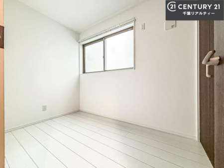 ���r���O�ȊO�̋��� �V���v���Ƀf�U�C������Ă��邽�߁A�Ƌ��I�т܂���I
���C�ɓ���̉Ƌ��u���Ă��낰���Ԃ���邱�Ƃ��ł��܂��B