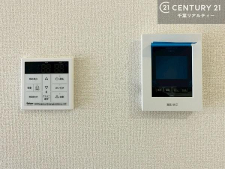 ���̑����� TV���j�^�[�t���C���^�[�z���ł��q�l�̂�����Ԓ��Ȃǂ����S�ł��ˁB�{�^���ЂƂł����C�̏������ƂƂ̂��I�I�[�g�o�X���B